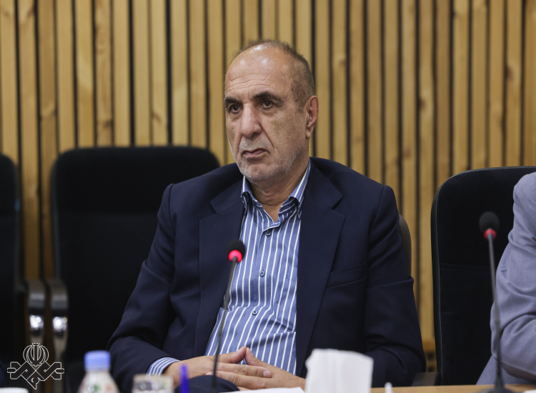 نشست رئیس رسانه ملی با اعضای مجمع نمایندگان استان مرکزی