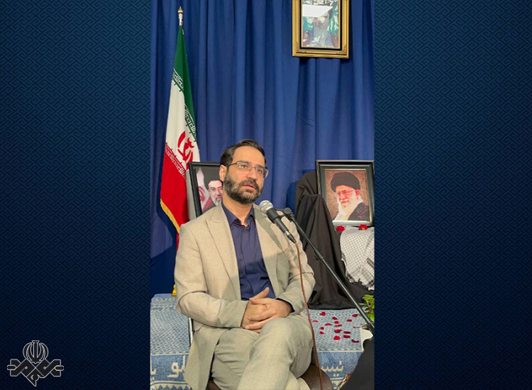 نمایشگاه «آقای کشوردوست»