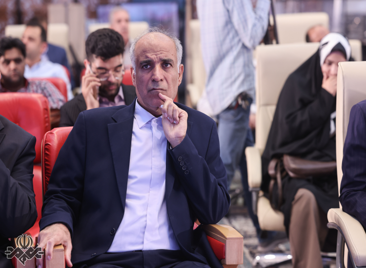  بازدید فراکسیون کشاورزی از نمایشگاه تحول