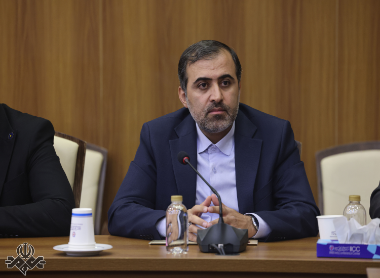  بازدید فراکسیون کشاورزی از نمایشگاه تحول