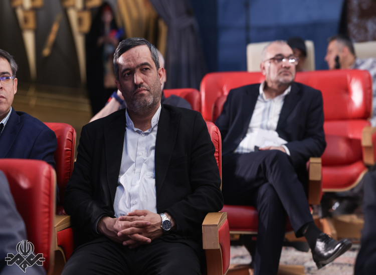  بازدید فراکسیون کشاورزی از نمایشگاه تحول