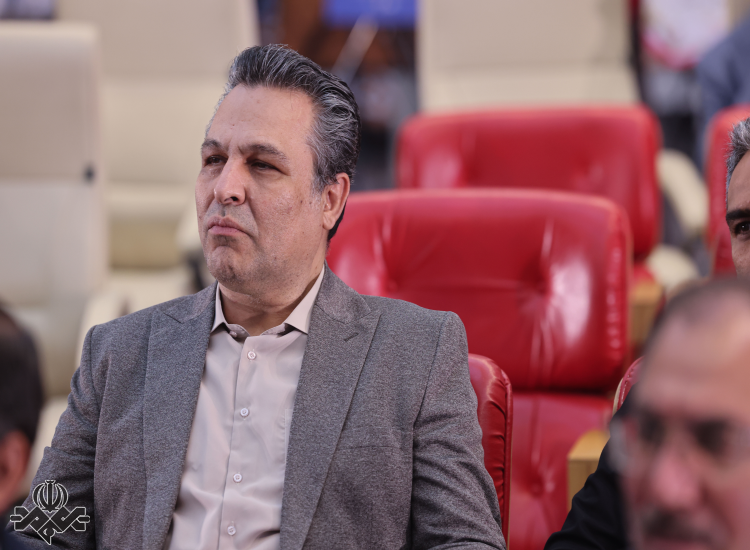  بازدید فراکسیون کشاورزی از نمایشگاه تحول
