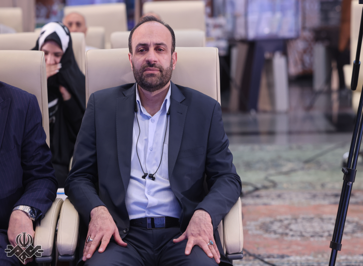  بازدید فراکسیون کشاورزی از نمایشگاه تحول