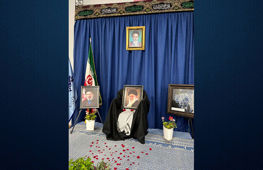 نمایشگاه «آقای کشوردوست»